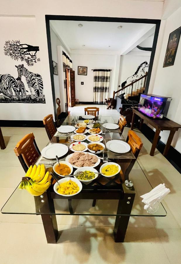 Gold Crown Residence Dambulla Exterior foto