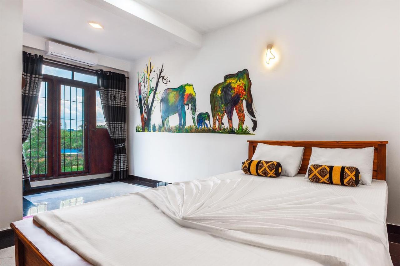 Gold Crown Residence Dambulla Exterior foto