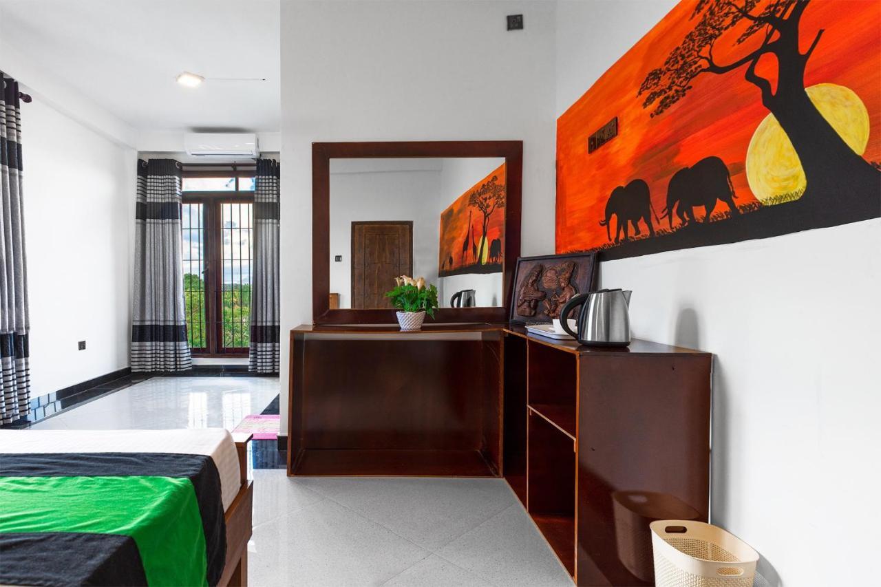 Gold Crown Residence Dambulla Exterior foto